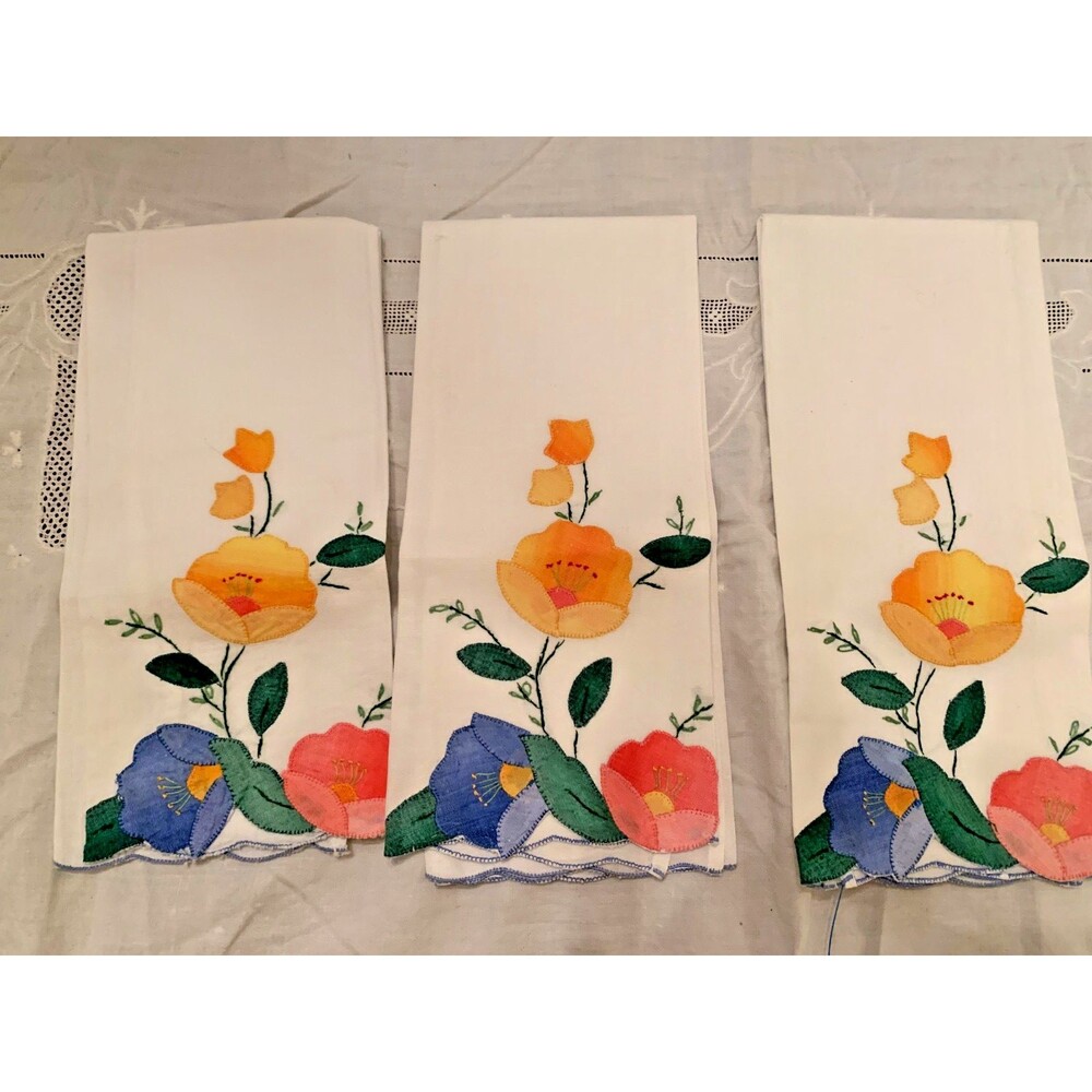 Set 3 Vintage White Cotton Stitched Appliqué Flowered Hand Towels Napkins